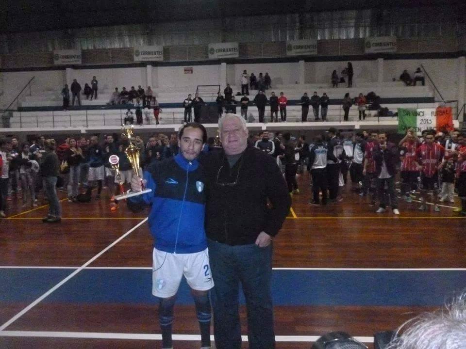 Abrazo de los jugadores