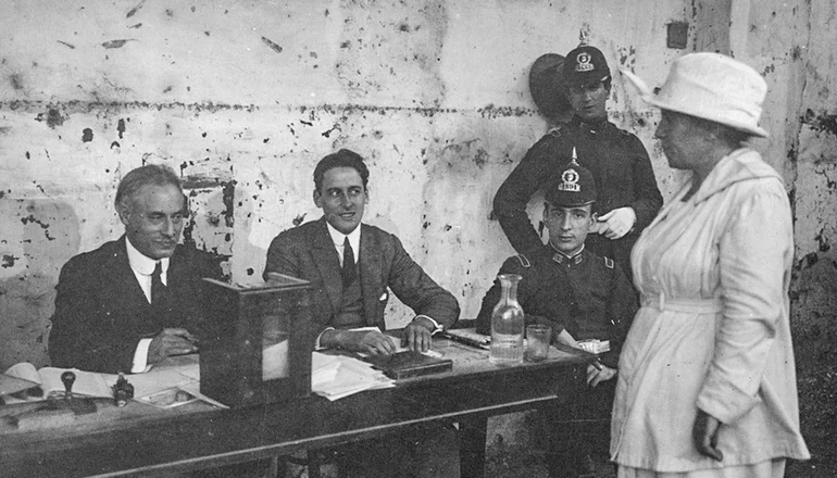 Mujeres votando Argentina